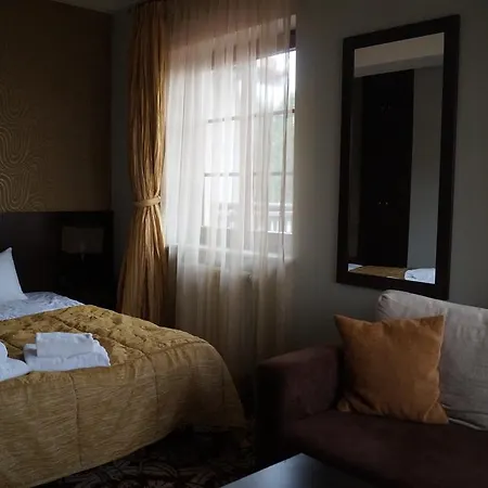 Bed & Breakfast Sloneczny Brzeg 3*